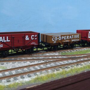 R60104 HORNBY OPEN PLANK WAGON TRIPLE PACK 'DENBY', 'CO-OPERATIVE' & 'HALL & CO.'