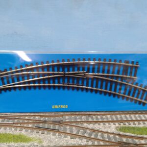 SLU76 PECO STREAMLINE SMALL RADIUS RIGHT HAND CURVED POINT TURNOUT UNIFROG