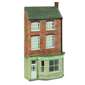 44-0221W BACHMANN SCENECRAFT LOW RELIEF DISPENSING CHEMIST WHITE