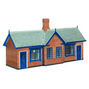 44-1024B BACHMANN SCENECRAFT TRANSPORT COTTAGES BRICK & BLUE
