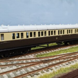 PRE OWNED R456 HORNBY GWR COMPOSITE COACH BROWN CREAM 6024