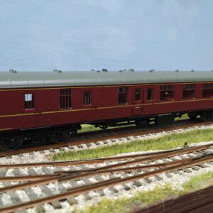 R40514 HORNBY BR MK1 BSK BRAKE SECOND CORRIDOR COACH MAROON WESTERN REGION W34897